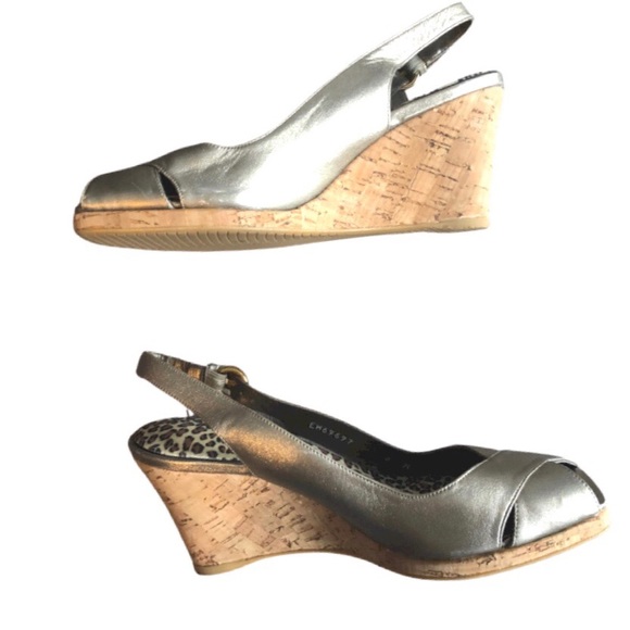 Stuart Weitzman Gold Peep Toe Cork Wedges sz 8M - Picture 2 of 9